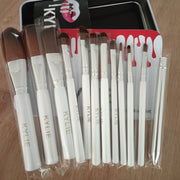 Portable makeup brush