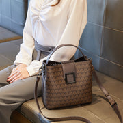 Women''s Bag 2021 New Fashion Printing Large Capacity Bucket Bag Temperament One Shoulder Handbag Versatile Cross Bag Trend