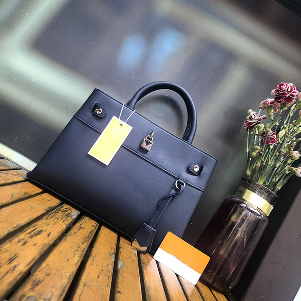 Women's large-capacity handbag