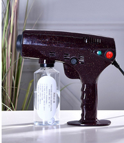 Beauty salon spray gun