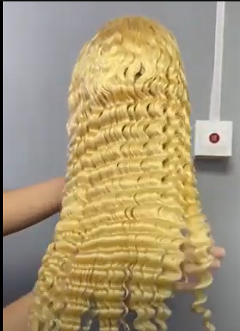 Blonde deep wave 26inch 150density 13*4 lace full frontal wig (26' Only)