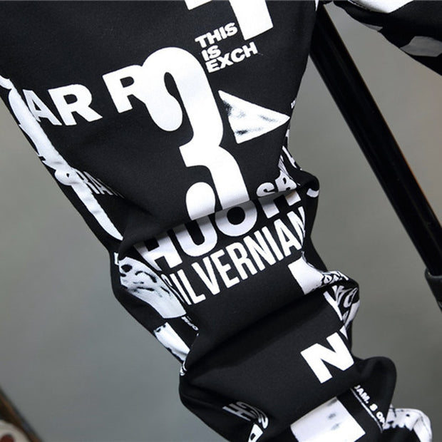 Men&#39;s White Letters Numbers Print Black Jeans Trendy Sim Fit Stretch Denim Pencil Pants Trousers