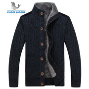 Men&#39;s Sweaters Winter Warm Thick Velvet Sweatercoat Single-breasted Cardigan Men Casual Sweaters Pattern Knitwear size 3XL